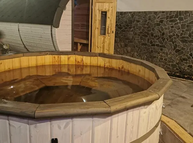 Illaberek Vendeghaz בית הארחה