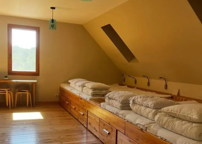 Illaberek Vendeghaz *